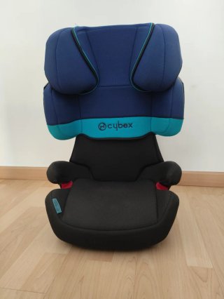 Silla de coche Cybex azul y negra