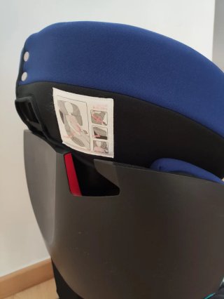 Silla de coche Cybex azul y negra