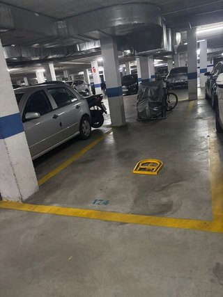 Garaje en alquiler en Martín Carpena - Torre del Río en Málaga