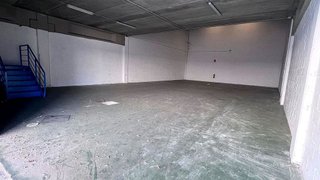 Nave industrial en alquiler en Reyes Católicos en Alcalá de Henares