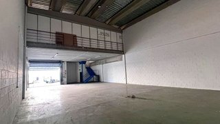 Nave industrial en alquiler en Reyes Católicos en Alcalá de Henares