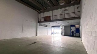 Nave industrial en alquiler en Reyes Católicos en Alcalá de Henares