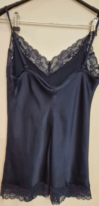 Top lencero Intimissimi azul con encaje