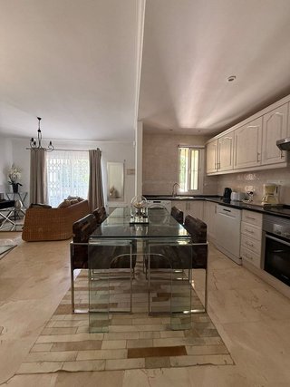 Piso en alquiler en Los Naranjos - Las Brisas en Marbella