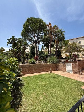 Piso en alquiler en Los Naranjos - Las Brisas en Marbella