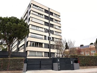 Piso en alquiler en Nueva España en Madrid