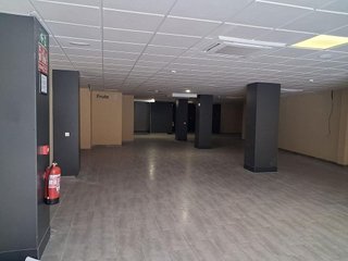Local comercial en alquiler en Barrio de Zaidín en Granada