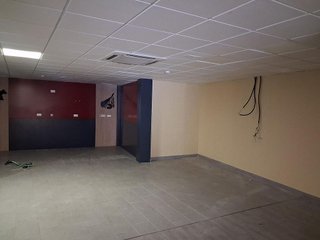 Local comercial en alquiler en Barrio de Zaidín en Granada