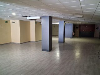 Local comercial en alquiler en Barrio de Zaidín en Granada