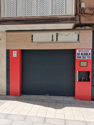 Local comercial en alquiler en Barrio de Zaidín en Granada