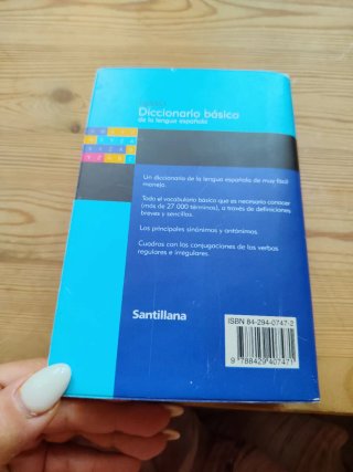 NUEVO DICCIONARIO BASICO DE LA LENGUA ESPAÑOLA