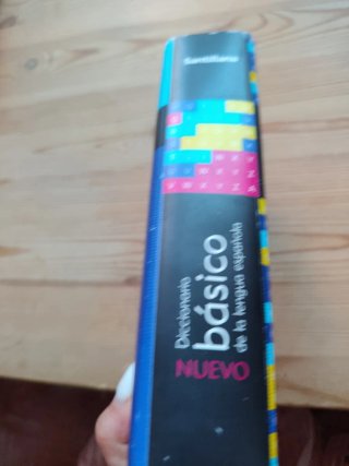 NUEVO DICCIONARIO BASICO DE LA LENGUA ESPAÑOLA
