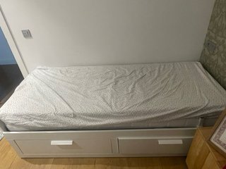 Cama Diván Brimnes Ikea con 2 Colchones