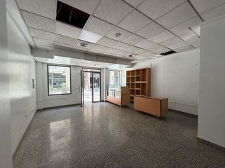 Local comercial en alquiler en Plaza de la Luz en Ejido (El)