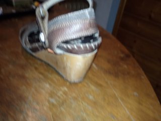 Sandalias Art Cuña Marrones