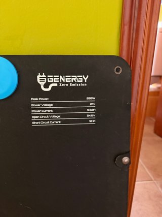 Kit Solar Genergy: Estación 1024wh + Panel 200W
