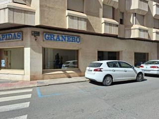 Local comercial en venta en Zona Convento - Virgen de la Cabeza en Valdepeñas