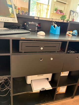 Mueble mostrador madera negro