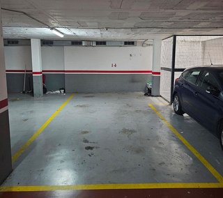 Garaje en venta en La Salut - Lloreda en Badalona