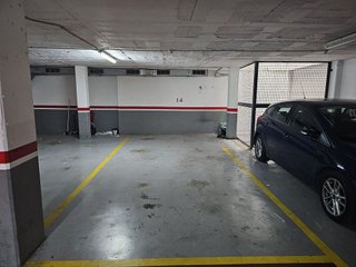 Garaje en venta en La Salut - Lloreda en Badalona