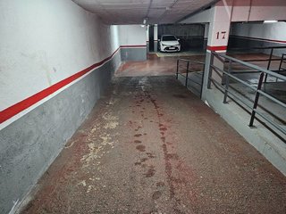 Garaje en venta en La Salut - Lloreda en Badalona