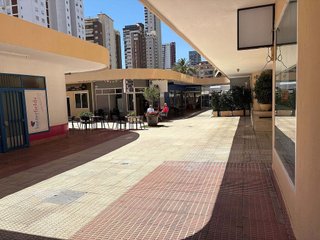 Local comercial en venta en Playa de Levante en Benidorm