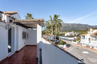 Casa adosada en venta en Los Naranjos - Las Brisas en Marbella
