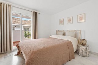 Casa adosada en venta en Los Naranjos - Las Brisas en Marbella
