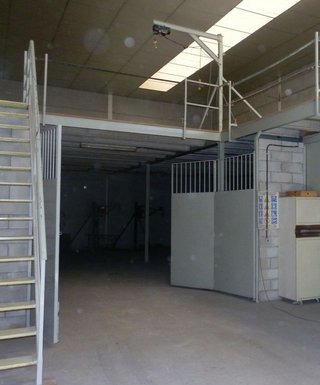 Nave industrial en venta en La Paz en Alcalá de Guadaira