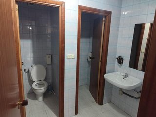 Local comercial en alquiler en Carballo