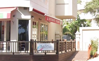 Local comercial en venta en Los Naranjos - Las Brisas en Marbella