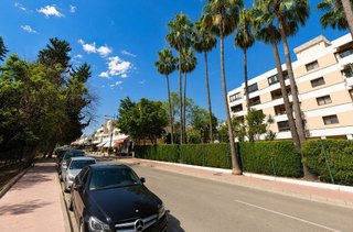 Local comercial en venta en Los Naranjos - Las Brisas en Marbella