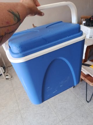 Nevera portátil azul