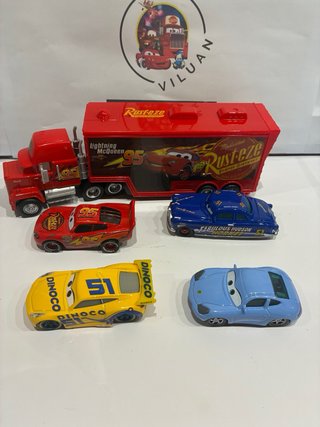 Camión y coches Cars de metal nuevos a estrenar.