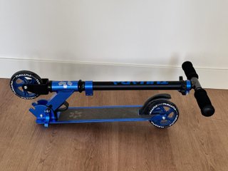Patinete plegable azul Tijuana