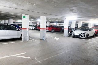 Garaje en alquiler en Sants en Barcelona
