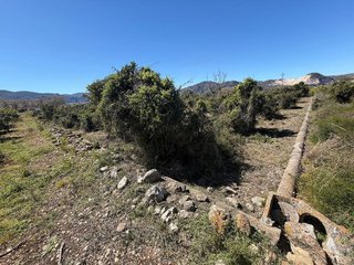 Terreno en venta en Pego