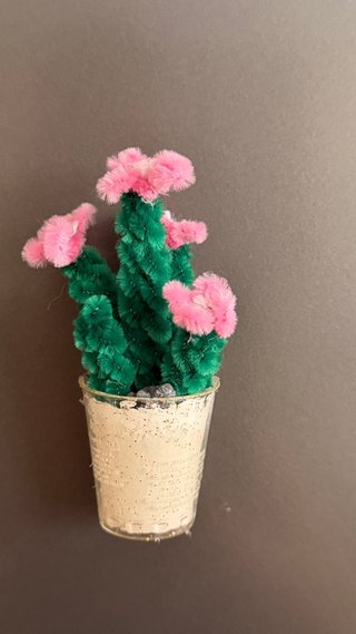 Imán Cactus con Flores Rosas