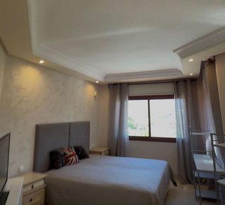 Ático en alquiler en Nueva Andalucía centro en Marbella