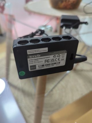 Ladrón puertos Ethernet Tenda 5 puertos