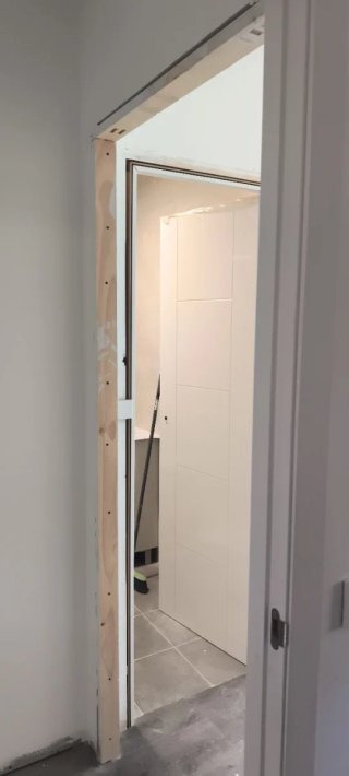 Montador de puertas