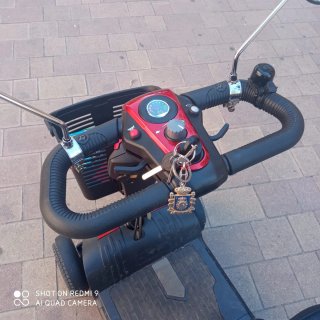 Moto eléctrica scooter Menorca Como nueva