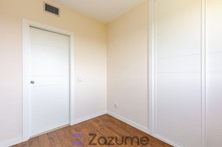 Piso en alquiler en Pueblo Nuevo en Madrid