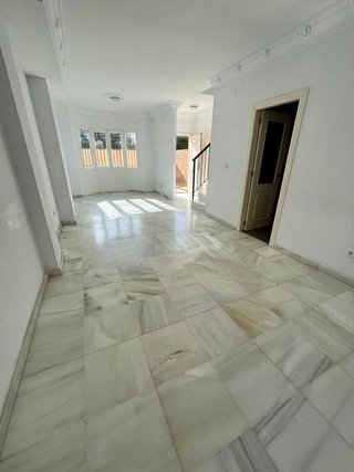 Casa adosada en alquiler en Coria del Río