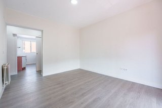 Piso en alquiler en Zofio en Madrid