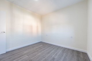 Piso en alquiler en Zofio en Madrid