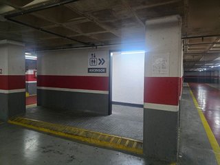 Garaje en venta en Creu Alta en Sabadell