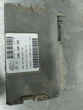 Fiat 402945 iaw16feb centralita motor uce punto