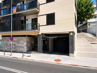 Garaje en alquiler en Eixample Sud – Migdia en Girona