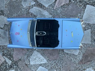 Coche Bratz Azul con Llantas Cromadas